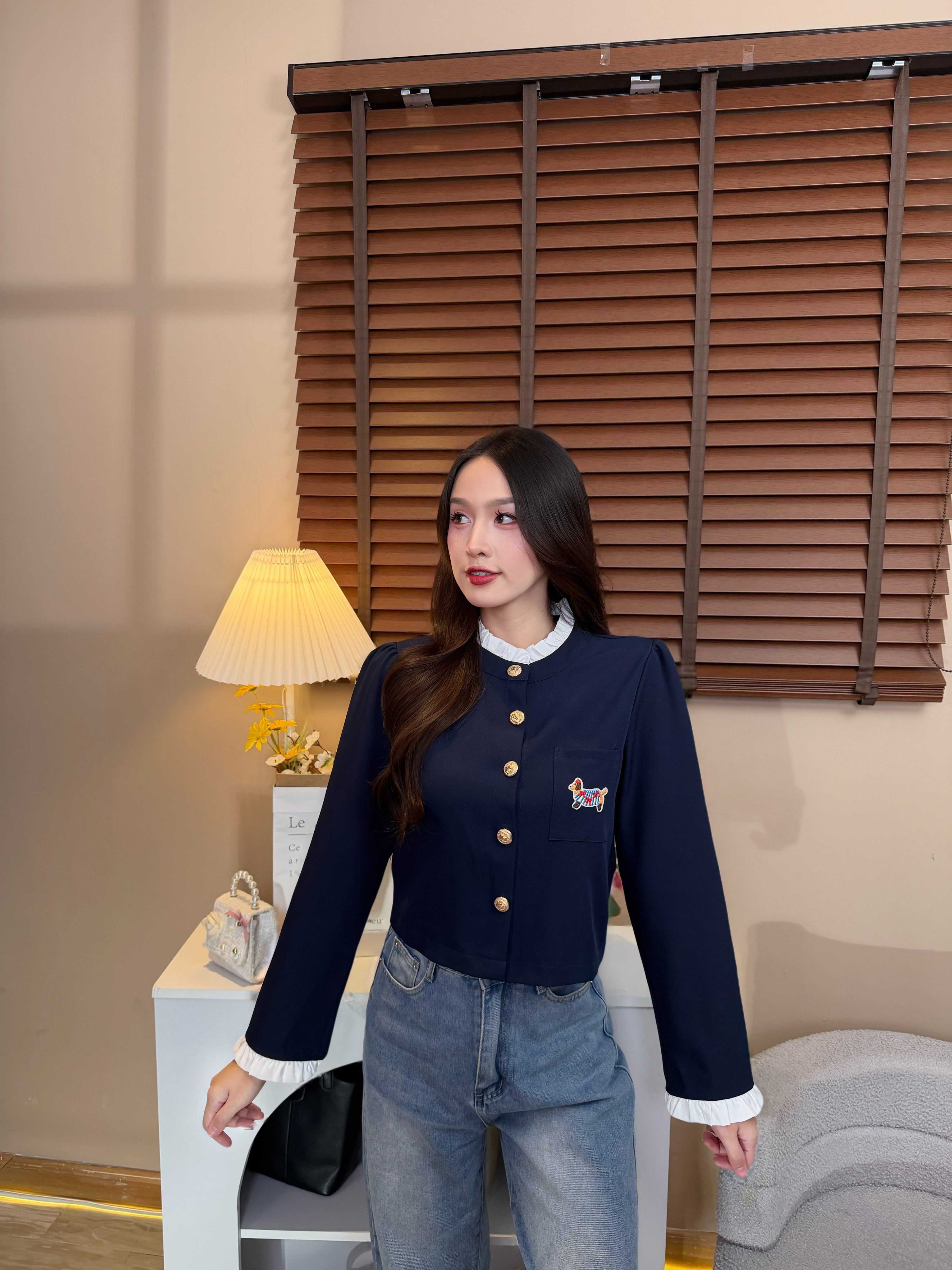 FZ-CC-I32# เสื้อคลุมผ้าสูท(ผ้าไม่ยืด อกใหญ่) คอกลม แต่งระบาย กระดุมใช้งานได้จริง ปักลายน้องหมา  น่ารักมาก