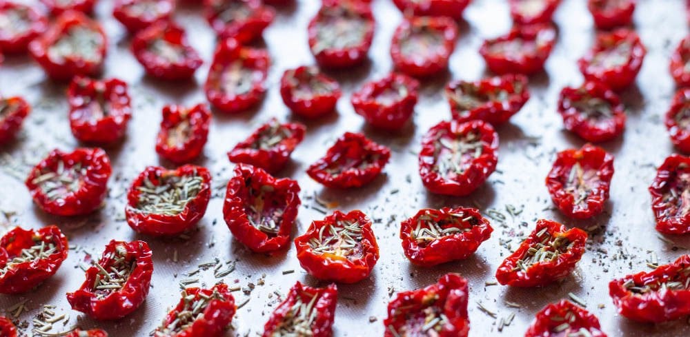 Güneşte Domates Kurusu Nasıl Yapılır? Kuru Domates Tarifi ve Saklama Yöntemleri