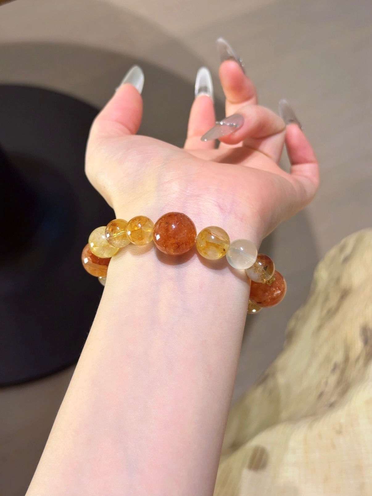 膠花黃塔晶手串