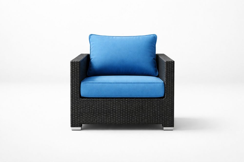 Outdoor Wicker Patio Lounge Chair with Blue Cushions