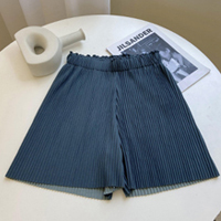 [issey miyake] Pleated Ice Silk Shorts Loose and Thin Pleated Shorts