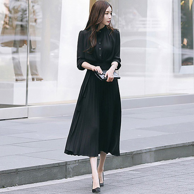 Chiffon Long-Sleeved Pleated Dress