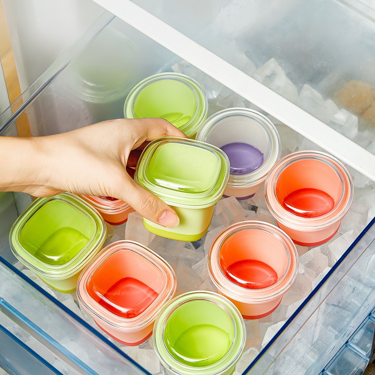 Single-compartment ice cube mold