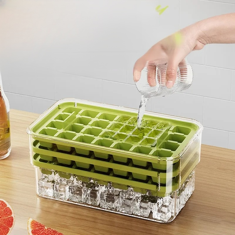 Press-type large-capacity ice maker