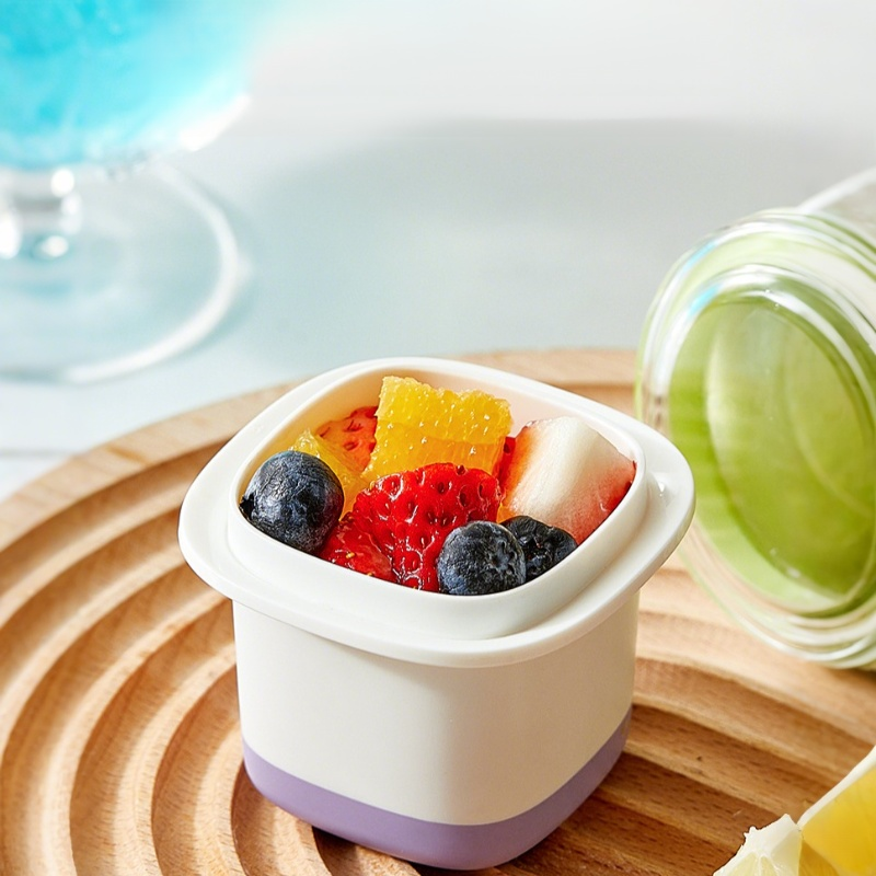 Single-compartment ice cube mold