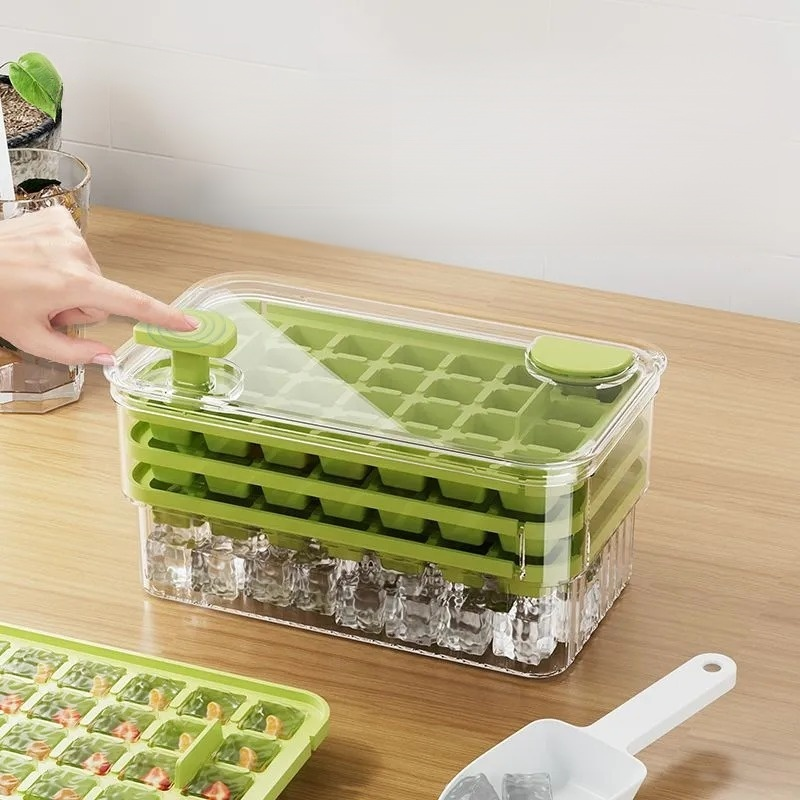 Press-type large-capacity ice maker