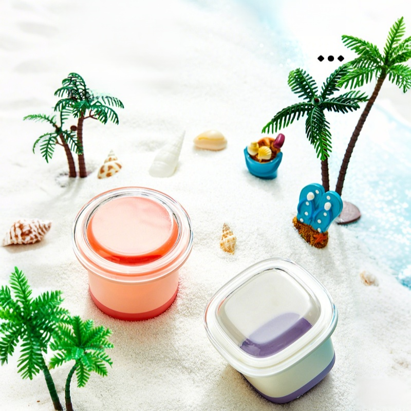 Single-compartment ice cube mold