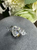 MOS 2CT HEART SHAPE RING