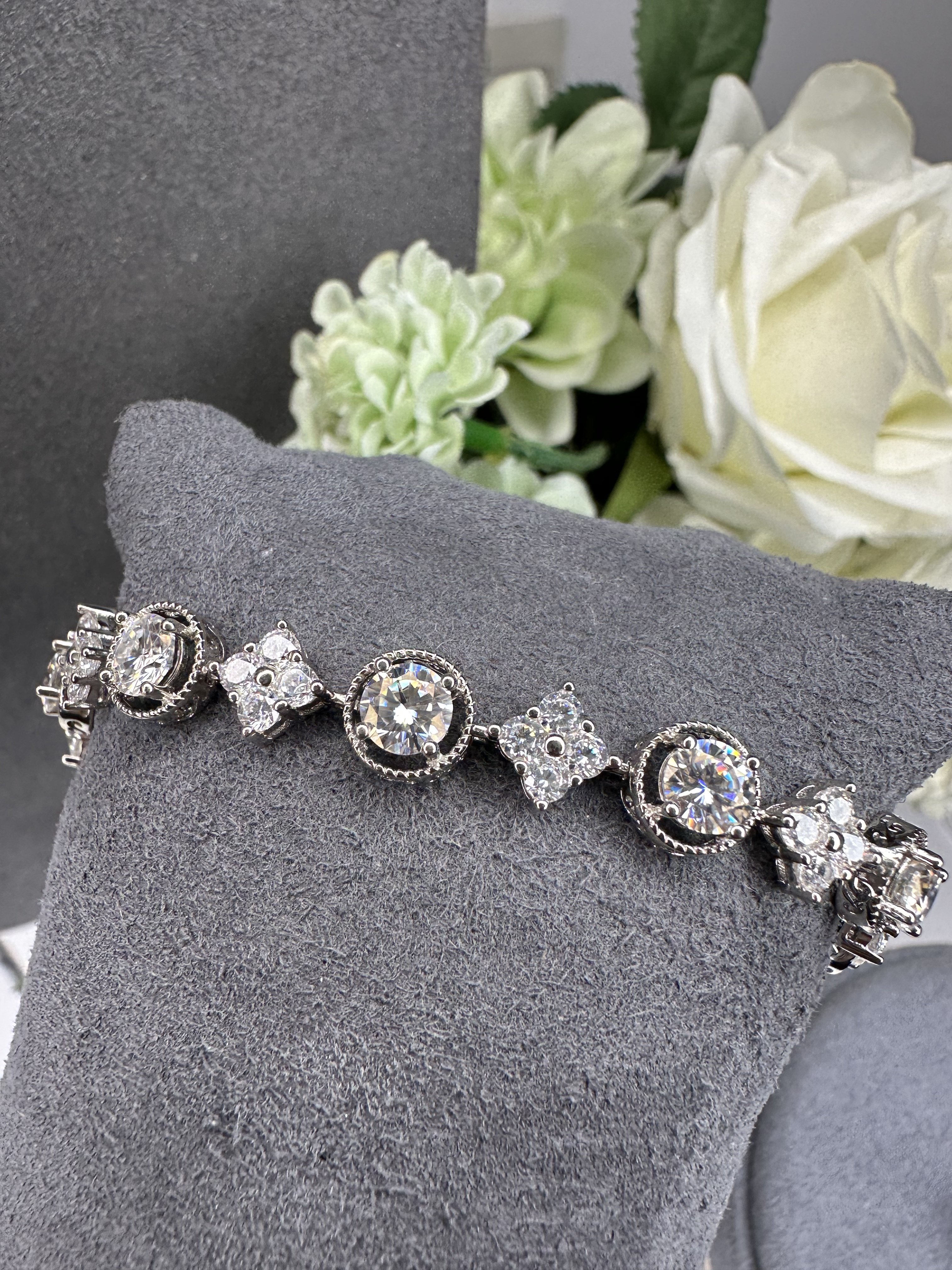 MOS FULL ROUND +CLOVER DIA TENNIS BRACELET(MOS21)