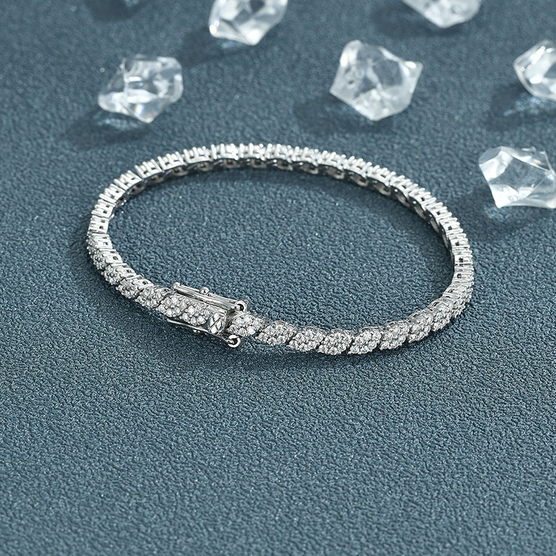Moissanite prismatic bracelet for women, made of sterling silver, with a niche design, fully encrusted with diamonds, simple and versatile, eye-catching and sparkling, cross-border jewelry