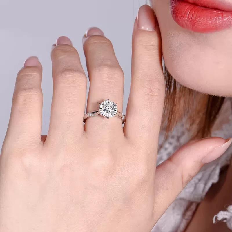 Cross-border wholesale one-carat hexagonal moissanite sterling silver ring, engagement and Qixi Festival gift, S925 GRA certified