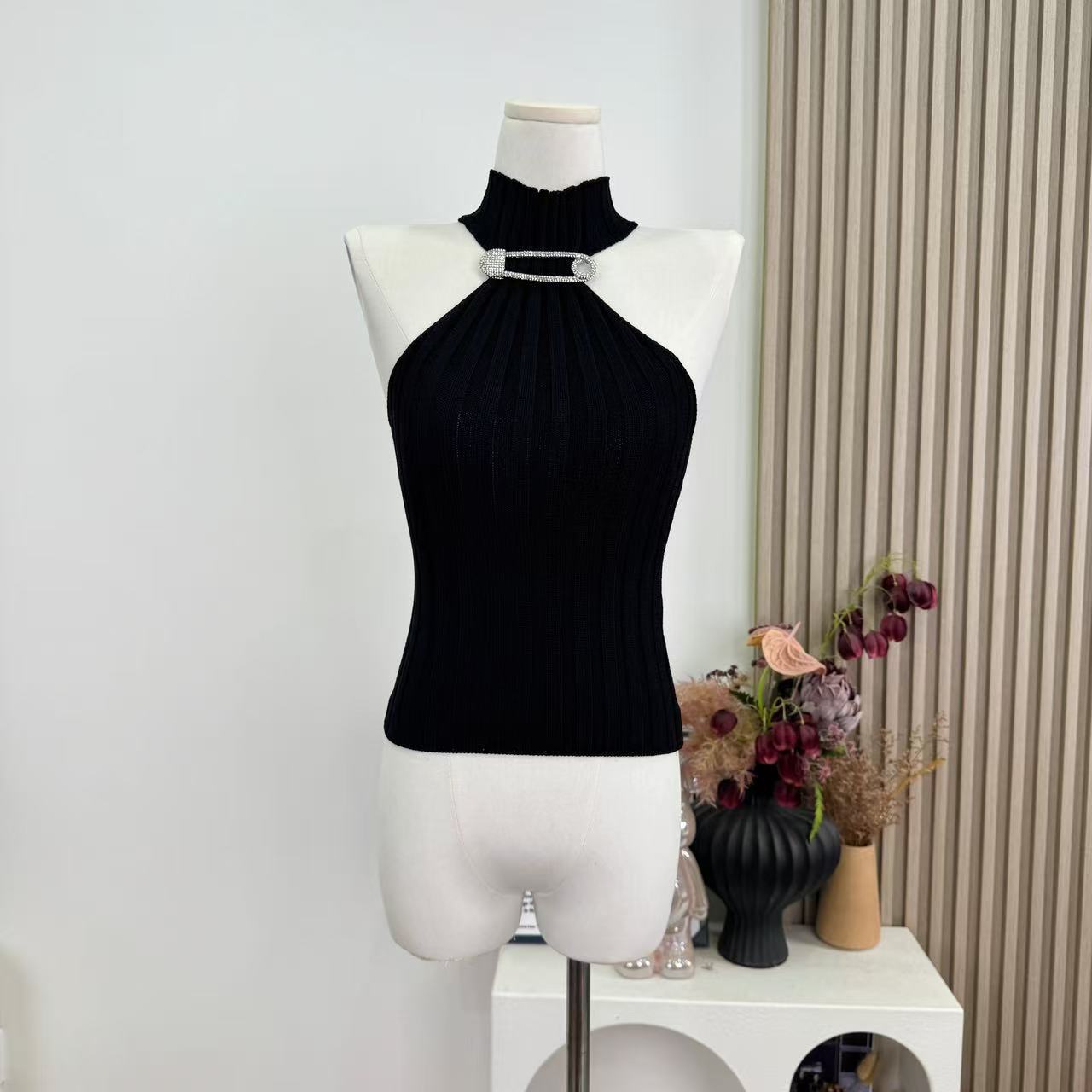 2026 Spring/Summer New Sleeveless Turtleneck Knit Sweater