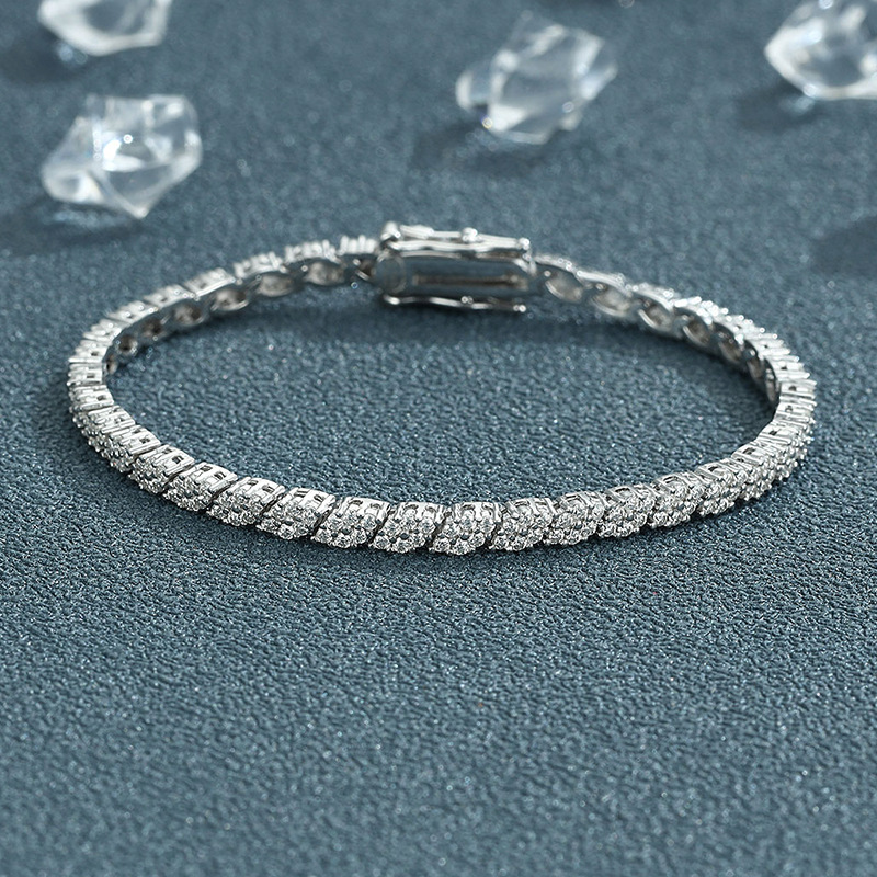 Moissanite prismatic bracelet for women, made of sterling silver, with a niche design, fully encrusted with diamonds, simple and versatile, eye-catching and sparkling, cross-border jewelry