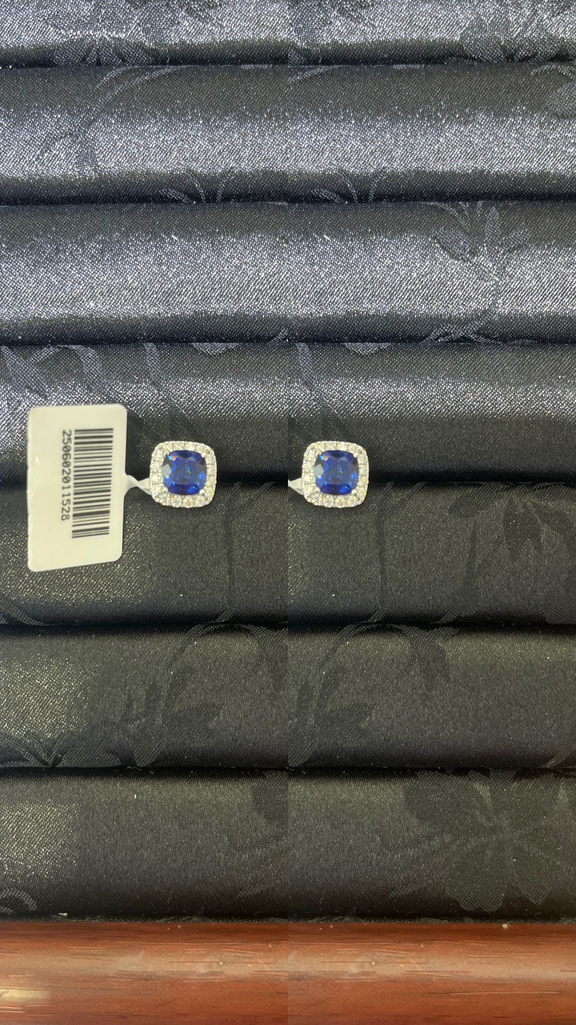 H28 1CT+1CT LABGROWN BLUE CUSHION CUT SURR MOS DIA EARSTUD
