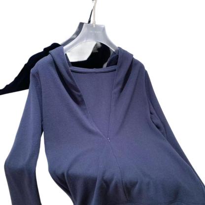 Classic re-release in new colors: Casual hooded sweatshirt with half-zip, stretchy slim-fit top