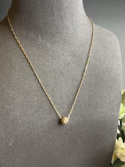N24 WHITE DIA 360 WHELL GOLD NECKLACE
