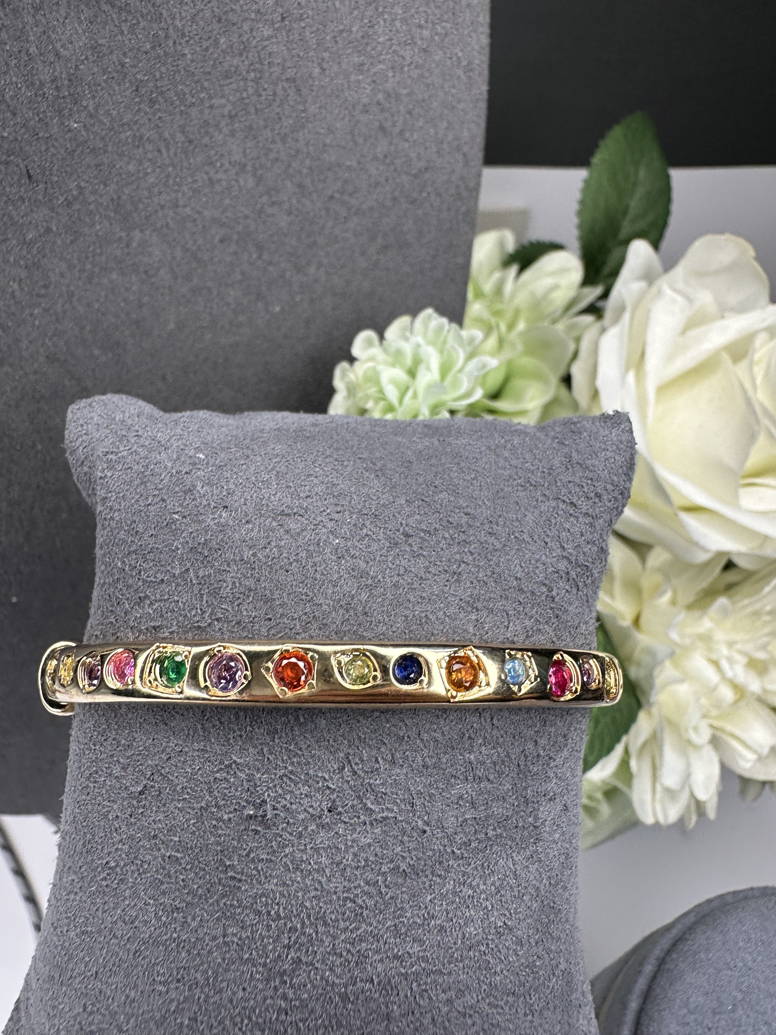 RAINBOW 360 GOLD BANGLE(B11) WITHIN 17CM