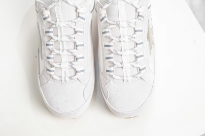 Golden Goose Super-Star 厚底抽繩休閒時尚復古做舊星星板鞋 
Size：35 36 37 38 39 40