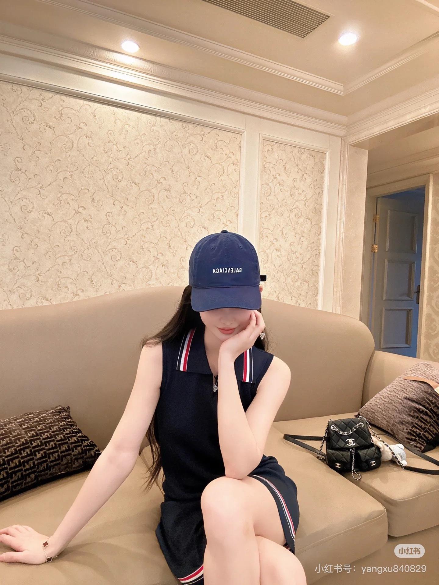 🔝THOM BROWNE TB 彩條翻領羊毛針織連衣裙
原版定制面料 輔料 
尺碼：1 2 3