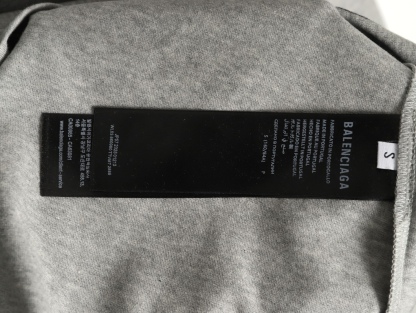 🔝BALENCIAGA巴黎世家BLCG 側邊草體字母短袖T恤
正品購入開發，40支雙紗巴黎棉210克，1*1配套十字羅紋280克，進口刺繡，面料酵洗，定制1：1商標，寬松版型
B Size：S-XL