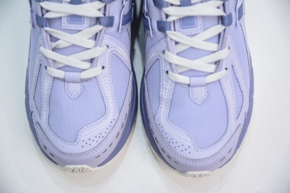 New Balance M1906R系列 
貨號：M1906RZV
尺碼：36 37 37.5 38 38.5 39.5 40 40.5 41.5 42 42.5 43 44 45 46.5