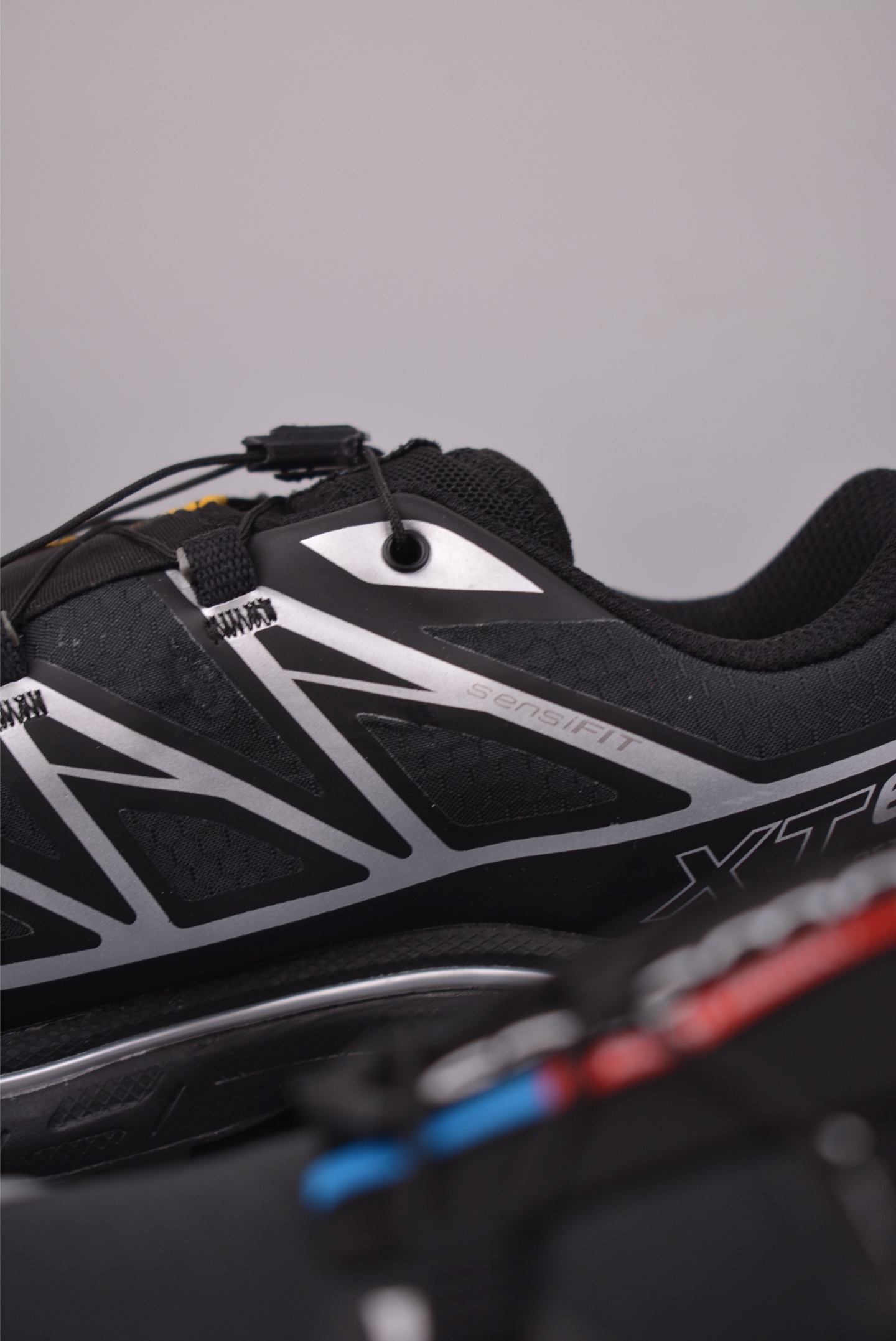 薩洛蒙 XT-6 GTX
探索者系列 
潮流越野機能戶外休閒運動跑步鞋
官方貨號: 4745063422
尺碼：36 36.5 37 38 38.5 39 40 40.5 41.5 42 42.5 43 44 45 
