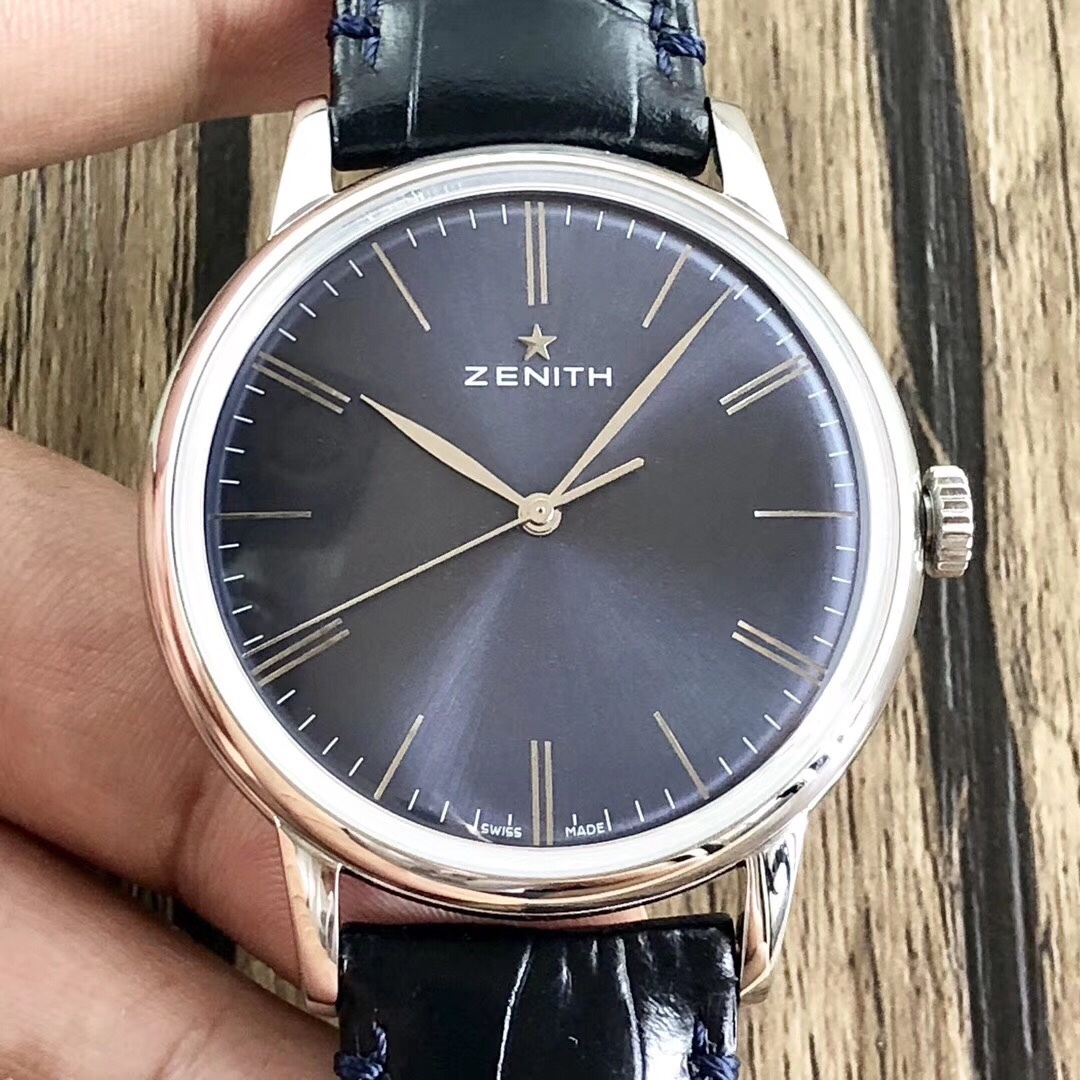 【真力時】菁英系列：一切來得剛剛好！
  機芯：進口9015改制ELITE6150型號-剛剛好
  表殼：原版開模42MM/316L精鋼-剛剛好
  玻璃：弧形雙面防眩處理藍寶石-剛剛好
  字面：字釘鐫刻/鍍銠太陽紋/琢面指針-剛剛好
  皮帶：精選意大利牛皮+膠質底皮-剛剛好
  表扣：原版制動折疊扣-剛剛好
原版開模超級復刻，歷盡兩年時間突破各種工藝難關，到達一切剛剛好的效果！