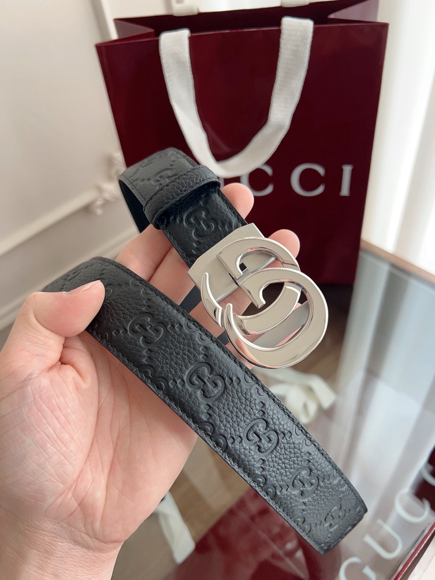 Gucci 古馳 自動平滑扣腰帶 精鋼打造五金 寬度35MM寬 雙面頭層牛皮 自由裁剪設計。