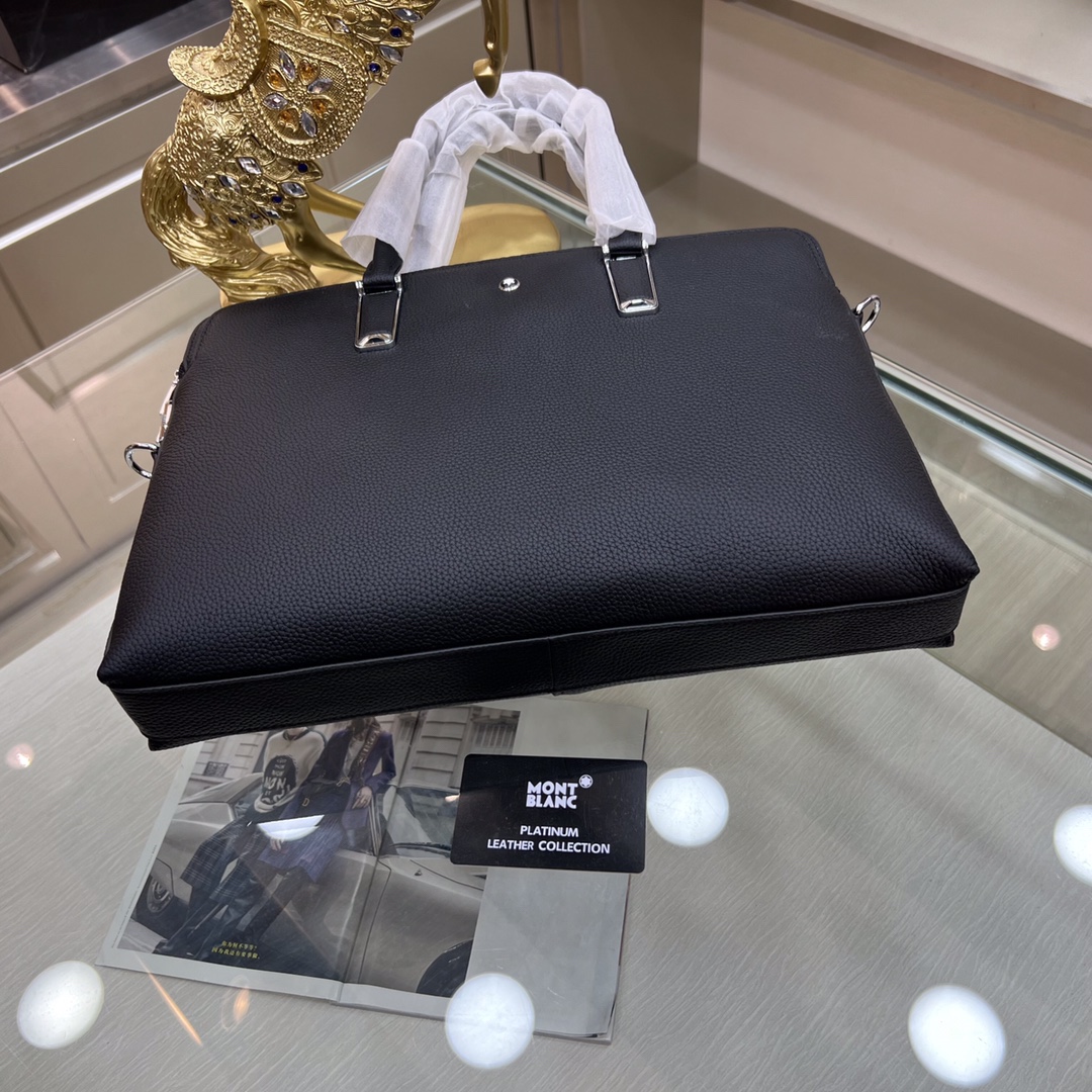 新品 ：Montblanc lnternational（萬寶龍）🔥最新款公文包，不但包型做得好，而且品質也非常精細，採用進口牛皮，半定型設計，帶密碼鎖，款式簡單大方[色][勾引][勾引]
型號 : 212-1
尺寸 : 38-28-6