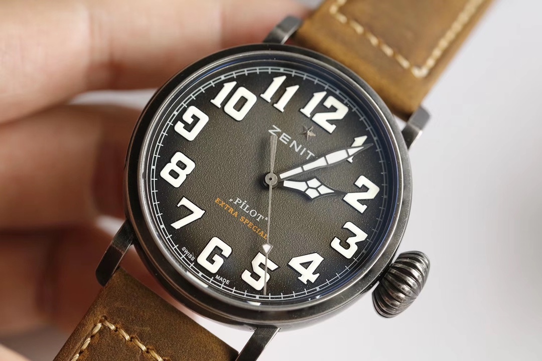 真力時 
大飛 新款限量版原裝1:1 殼套 45mm*14mm 日本8215 機械機芯 零返修 藍寶石玻璃 超級瑞士夜光 高檔進口瘋馬皮！！！