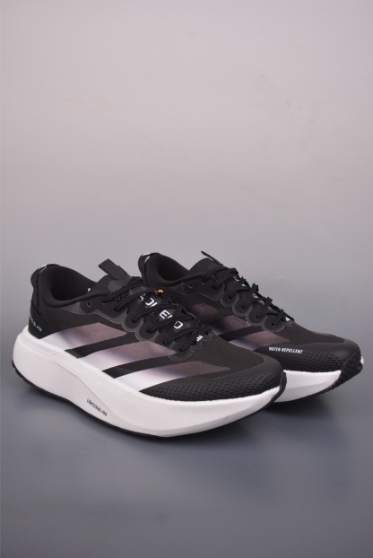 Adidas Adizero Evo SL ATR M
阿迪超輕透氣緩震跑鞋 
官方貨號: KK05232332
尺碼：36 36.5 37 38 38.5 39 40 40.5 41 42 42.5 43 44 44.5 45 
