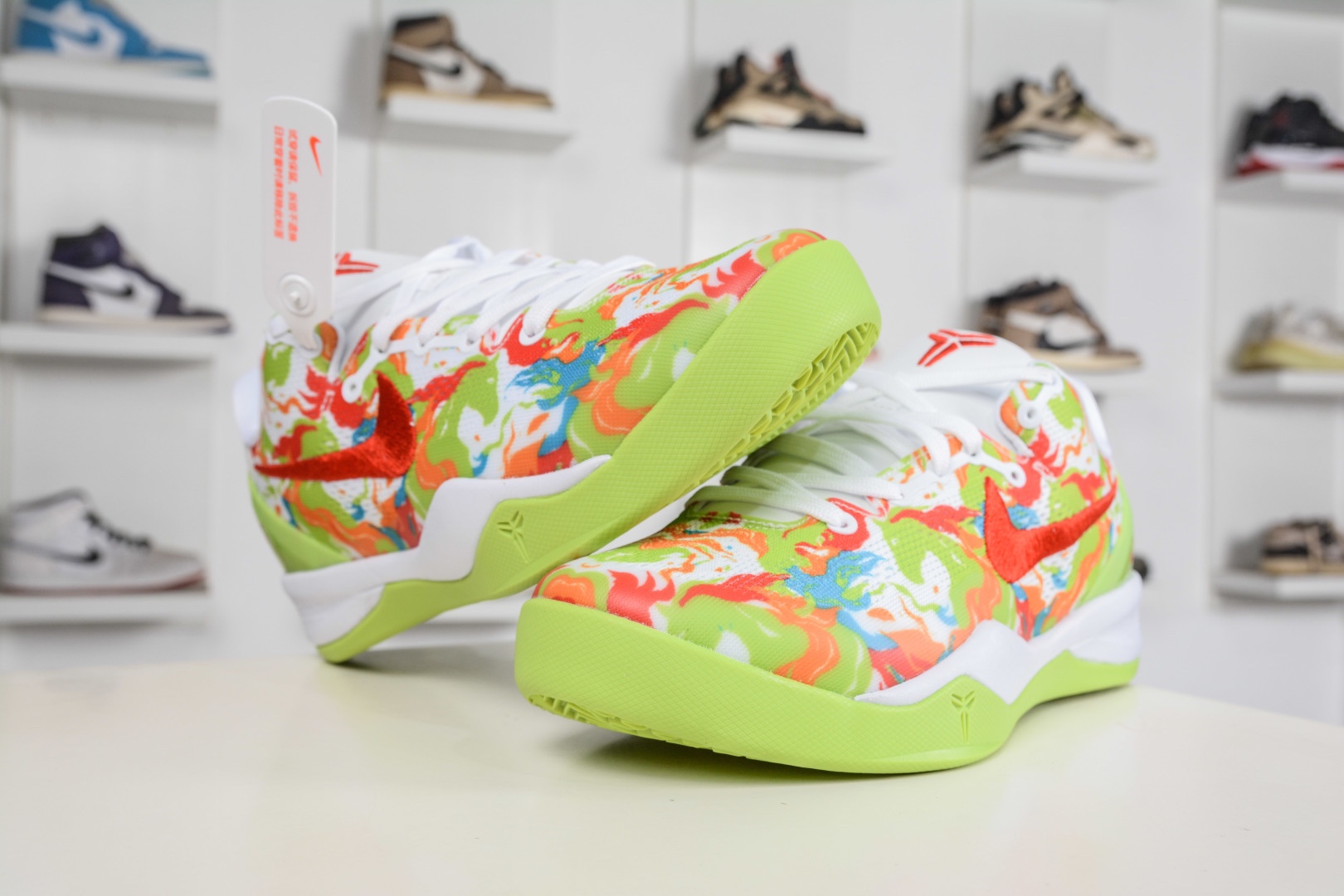 Nike Zoom Kobe VIII 馬年限定 CNY新年款 低幫復刻實戰運動低幫文化籃球鞋 內置元年緩震氣墊 
貨號: HF2793 007
Size：38 38.5 39 40 40.5 41 42 42.5 43 44 44.5 45 46