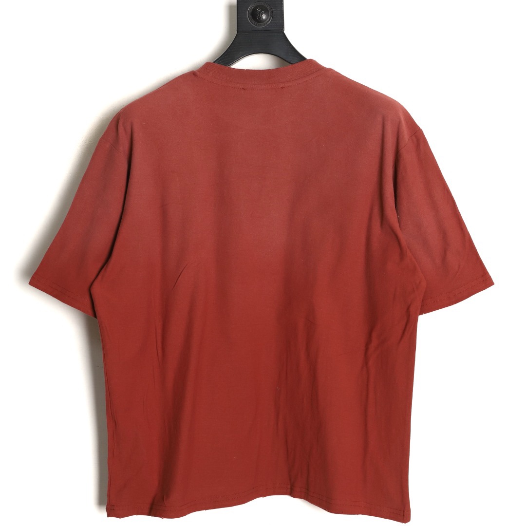 🔝Acne Studios 26SS 1996字母印花短袖T恤
面料是定制定染的32支220g原版双纱棉，胚布经过高盂环保染色，裁大货前还要进行高温环缩水，降低缩水率的同时使得手感更柔软舒适，印花方面必须五层胶浆，第一遍必须为进口打底浆，填平布料上极为细小的线洞，再由高温床烤干再剧颇色，采用油墨因热平网印花，一共刷五层，每一层间隔为时间为30分钟，才能保证出来的成品保持原版的质感，全套开发辅料
尺码：S-XL