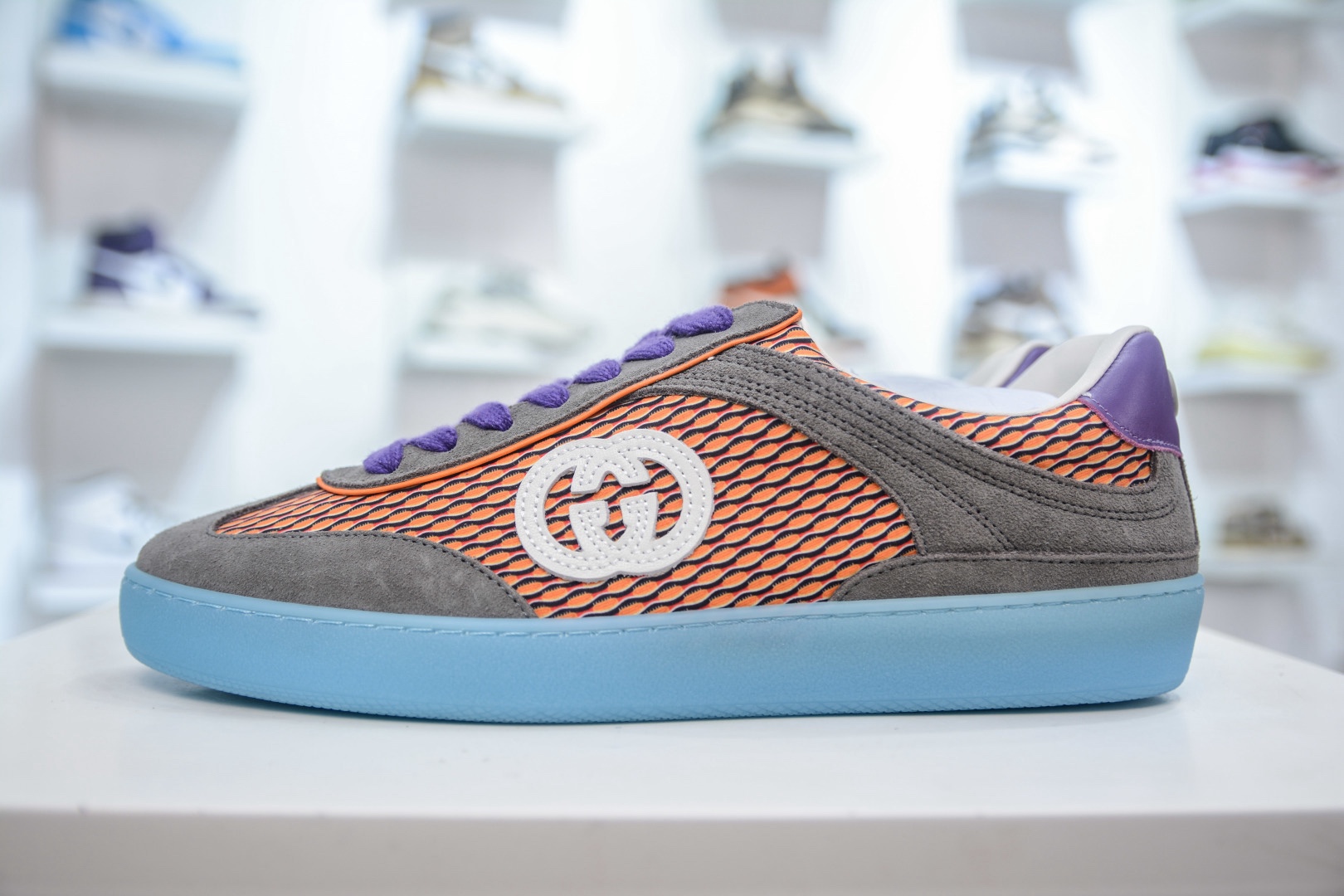 Gucci 古馳G75 圓頭系帶運動鞋
尺碼：35 36 37 38 39 40 41 42 43 44 45 46