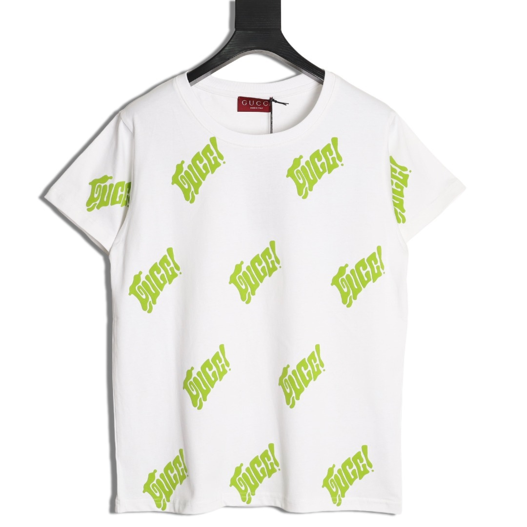 Gucci/古馳 25ss 綠色發泡印花短袖
GUCCI新款T恤採用重磅白色針織棉製成，通體檸檬綠Gucci刺繡倍添清新氣息。
A Size:S-XL