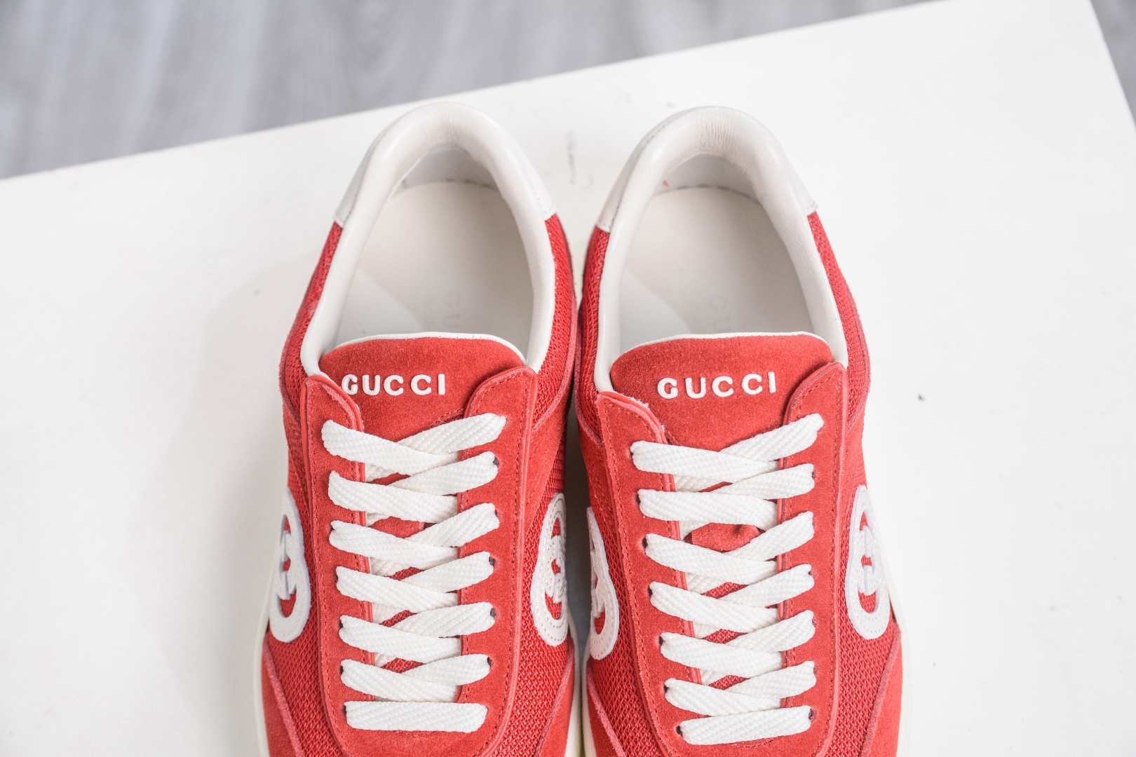 Gucci 古馳G75 圓頭系帶運動鞋
尺碼：35 36 37 38 39 40 41 42 43 44 45 46