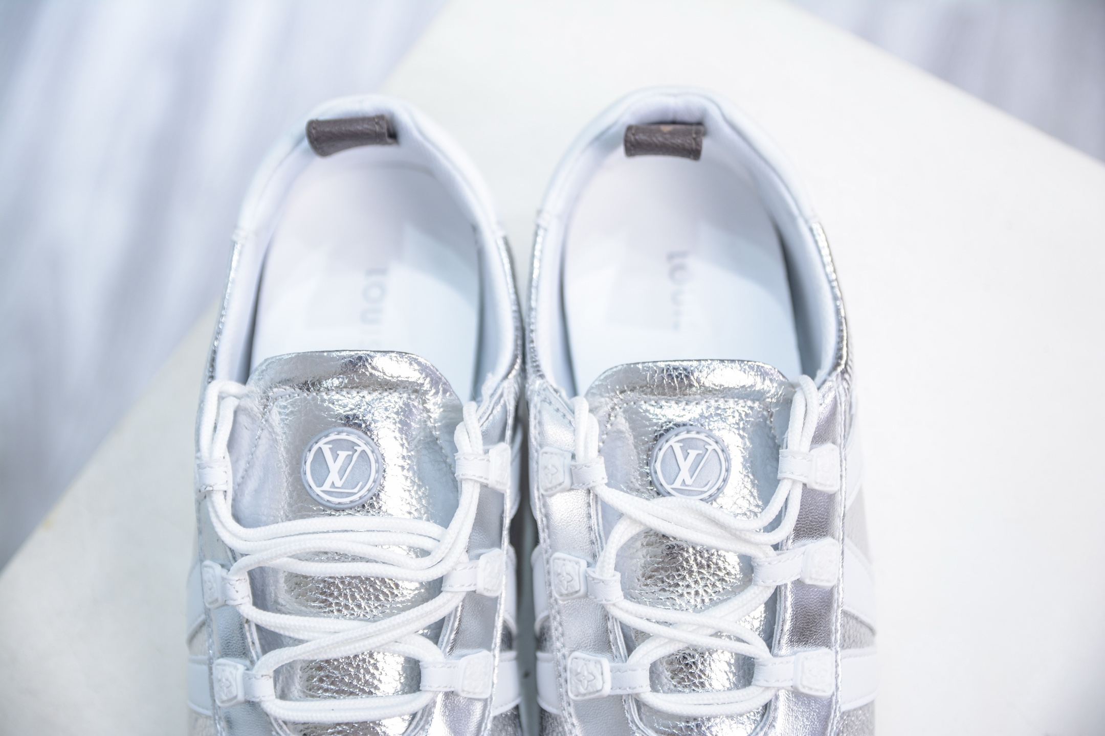 
LOUIS VUITTON lv Sneakerina 2025早春發佈新款德訓鞋芭蕾舞鞋
尺碼：35-44