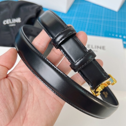 《CELINE》塞琳🇫🇷法國原廠皮料，黑色全皮 品質毋庸置疑 ，只有最好 ，寬2.5cm