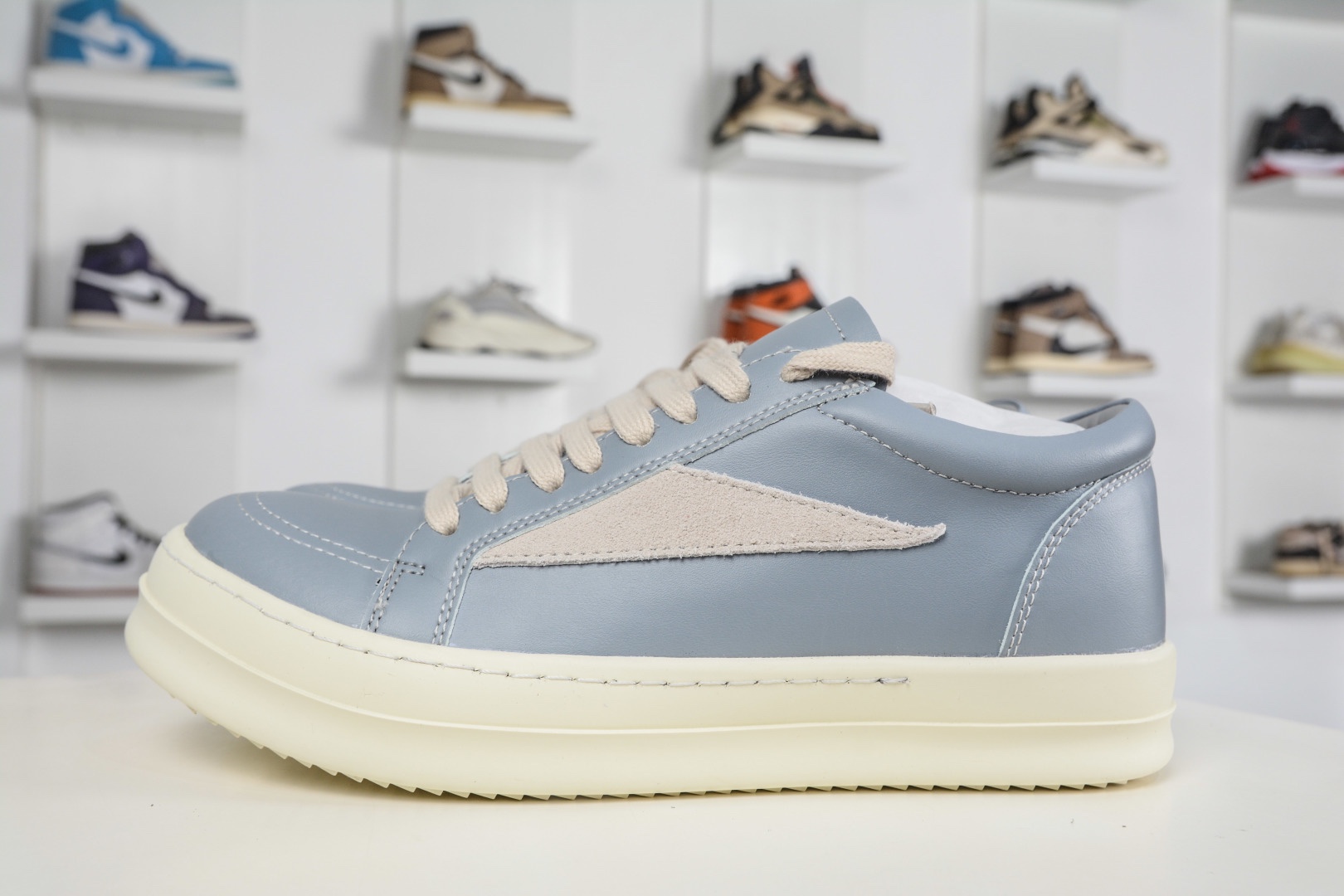 RICK OWENS/RO Hollywood 歐文斯 圓頭系帶低幫板鞋 
尺碼:36 37 38 39 40 41 42 43 44 45 46