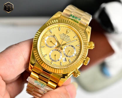 
年度新款強力推薦
🔥經典日誌系列-多功能腕表🔥
防表屆最高版本⌚️勞力士⌚️ 複雜系列六針男表[愛心]爆款[愛心] 多功能腕表。
1⃣️搭載原裝進口9100星期月份月相動能功能機芯機械表！
2⃣️錶盤上採用經典獨家高級奢華稜紋 突顯出這款腕表的華貴氣質[呲牙]
3⃣️錶帶採用進口316鋼帶腕表！
4⃣️表鏡採用雙卜藍寶石鏡面！
5⃣️透視底蓋！
6⃣️直徑41毫米，厚度10毫米！
腕表功能匯集星期/月份/日期/月亮/太陽等功能於一身，最佳男士商務腕表真正的標配！為高端腕表的代表之作！
榮譽出品