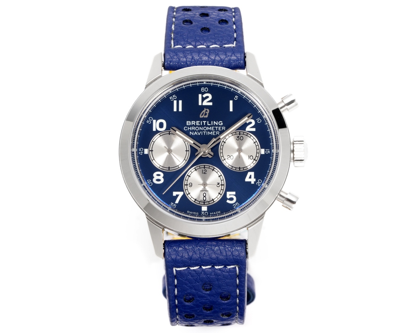 百年靈新品 BN9 越洋系列AB015212.BF26743P.A20BA.1  材質： 316L精鋼直徑： 41毫米厚度： 13.65毫米 表鏡： 鍋蓋弧面藍寶石，雙面防眩處理表底： 旋入式精鋼，透明藍寶石表冠： 非旋入式，雙密封墊機芯：7750機芯 復刻首選 精緻推薦男士多功能機械腕表 ，精心打造超真實實物圖拍攝。