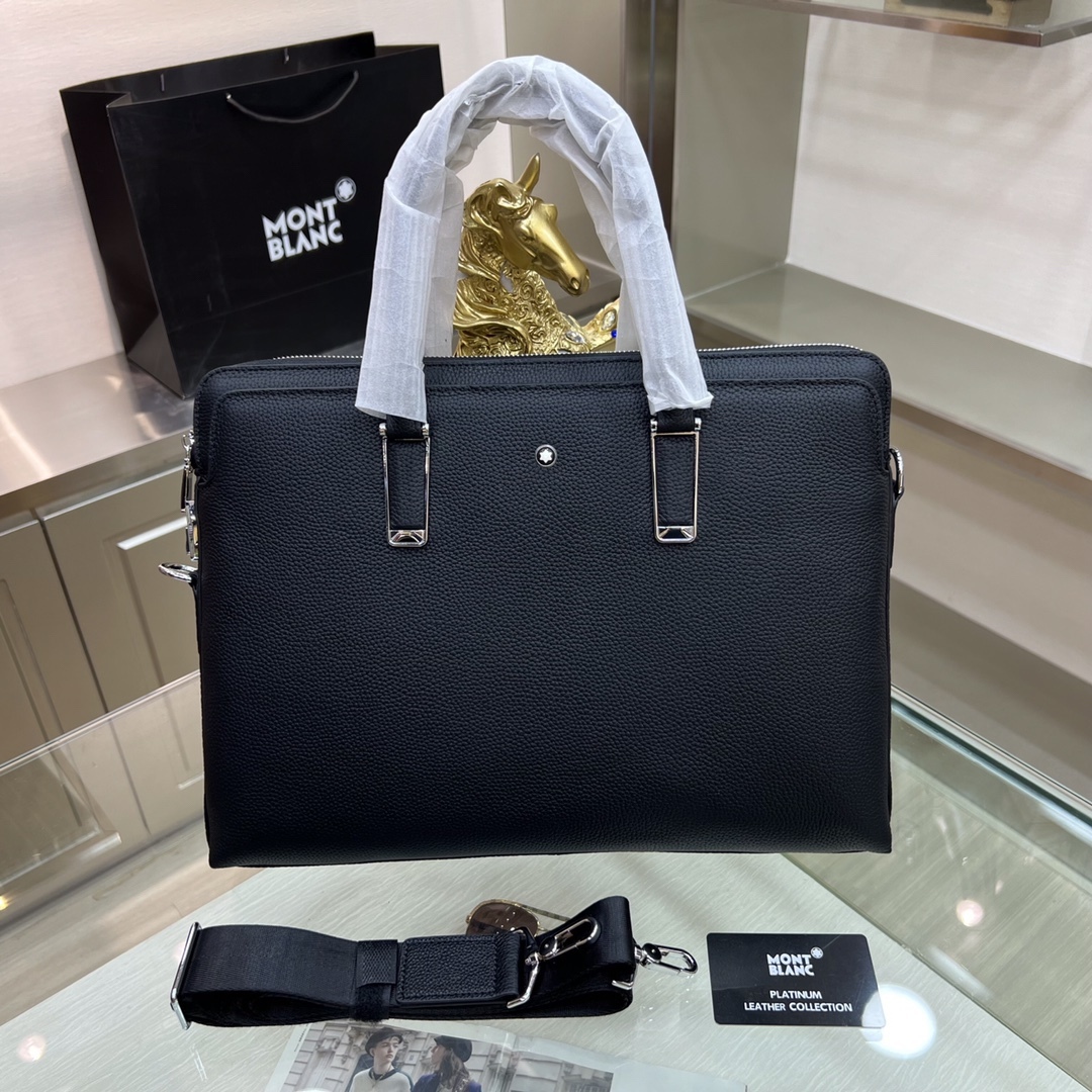 新品 ：Montblanc lnternational（萬寶龍）🔥最新款公文包，不但包型做得好，而且品質也非常精細，採用進口牛皮，半定型設計，帶密碼鎖，款式簡單大方[色][勾引][勾引]
型號 : 212-1
尺寸 : 38-28-6