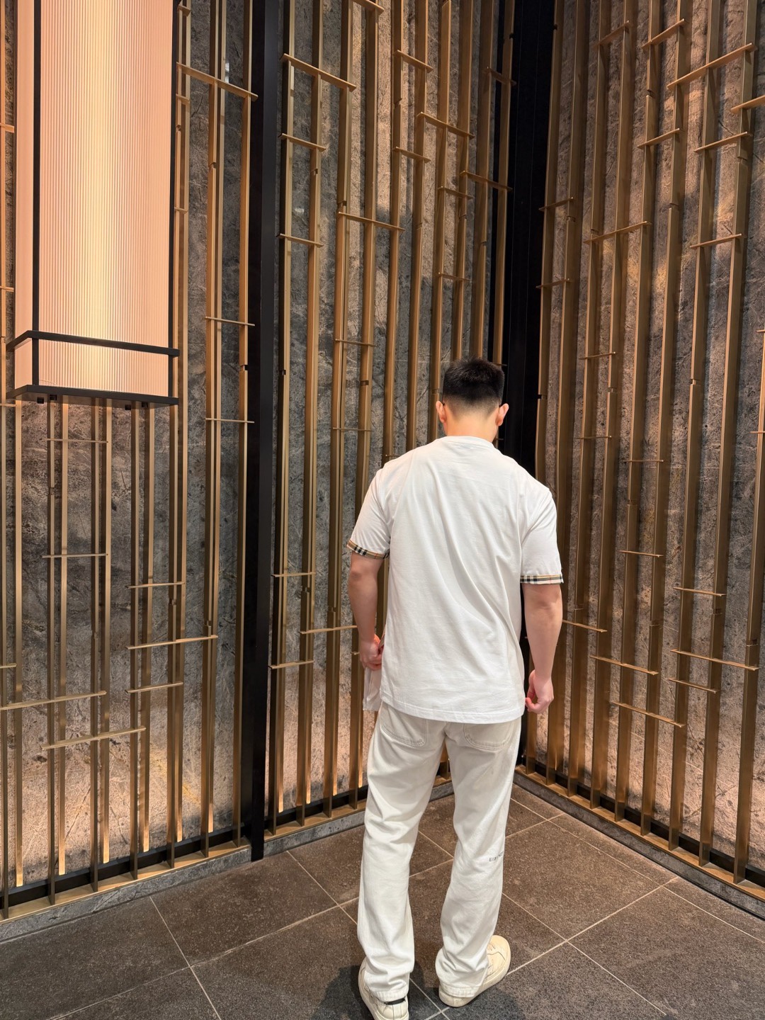 🔝BURBERRY巴寶莉BBR 格紋拼袖短袖T恤
正品購入，50支雙股100%精梳棉170克，2*2精品羅紋210克，面料拼接，面料酵洗，定制1：1商標，合身版型
B Size：S-XL