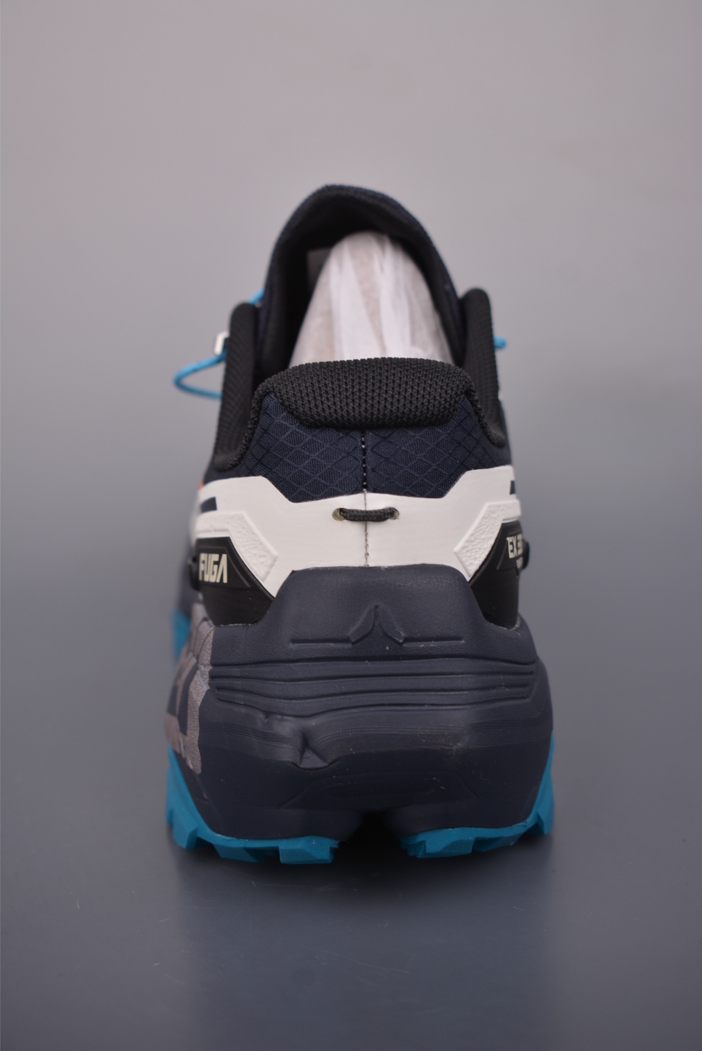 KAILAS Fuga Du BOA 凱樂石
陡坡穩定越野跑山鞋 
低幫超強抓地力 越野跑步鞋
官方貨號: KS25131063731
Size： 36 37 38 39 40 40.5 41 42 42.5 43 44 44.5 45