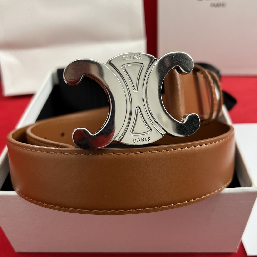 Celine/賽琳 款凱旋門腰帶 寬度3.0cm 男女通用款 💯採用數量稀少的原廠專用小牛皮 搭配精緻凱旋門搭扣 獨家頂級手工 進口邊油
