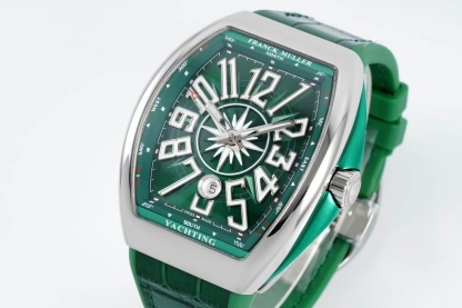ABF 最高品質綠遊艇 新款到貨 Franck Muller 法蘭克穆勒 Vanguard Yachting V45遊艇系列 44x54 mm
1.表殼100%原版開模 特別是三明治結構表殼 中間內側 藍色的側槽和把頭位置凸出來的藍色耳位 更是使表殼的製作過程更加困難 然後歷時10個多月經過多次初版校對 終於研發製作成功 完全採用316精鋼製作 而非市場低成本的塑膠模具 
2.本版本V45綠色遊艇字面 真法郎字丁 都是採用原裝1：1高度的數字凹邊內法郎烤真丁 成本高 製作複雜 良品率低 字面下層有放大鏡