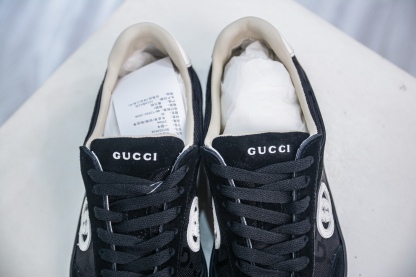 Gucci Interlocking G Suede Sneaker G74系列低幫復古運動板鞋 
尺碼：38 39 40 41 42 43 44 45