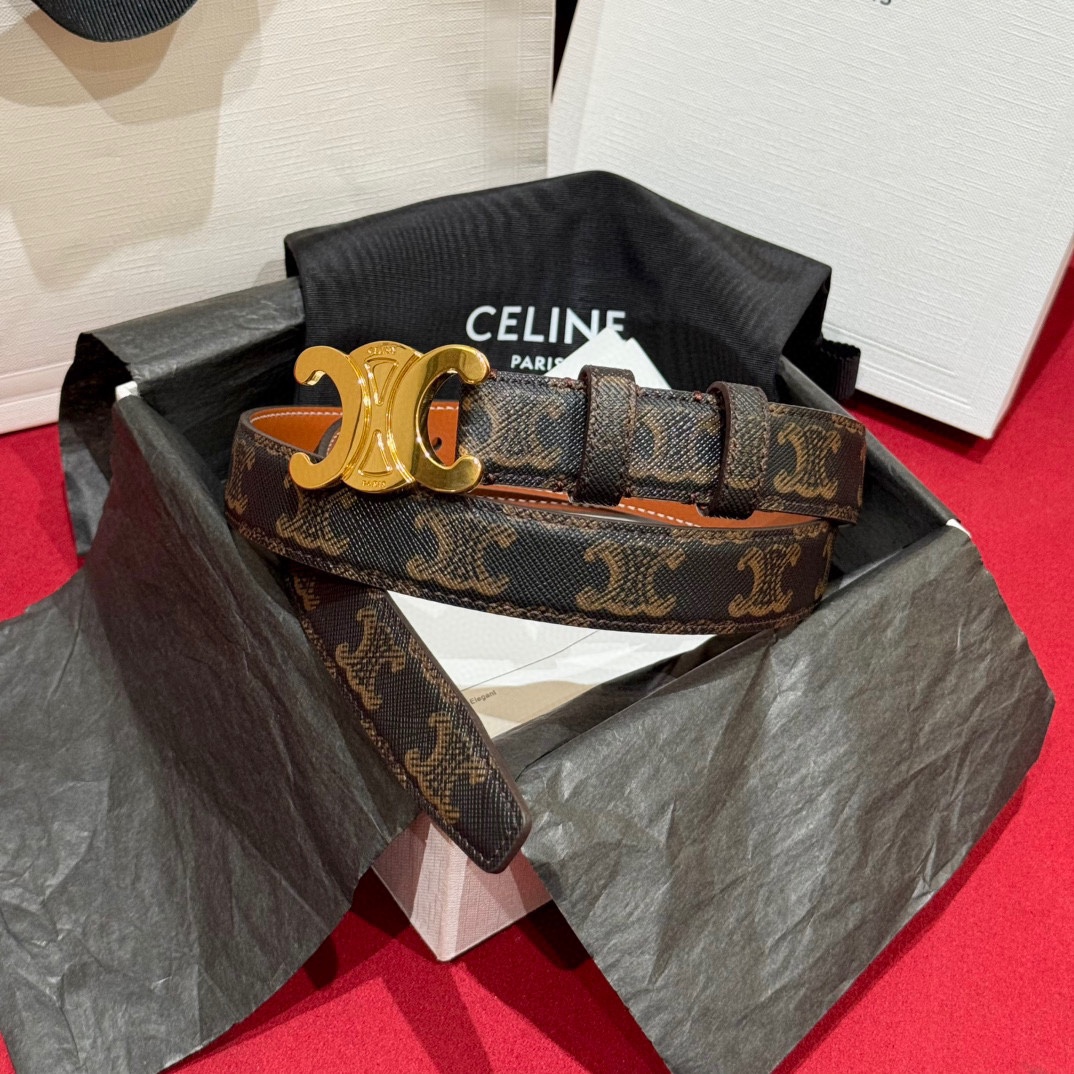 賽琳新款女士凱旋門腰帶
TRIOMPHE 雙面頂級小牛皮腰帶
百搭時尚潮流，寬度2.5cm