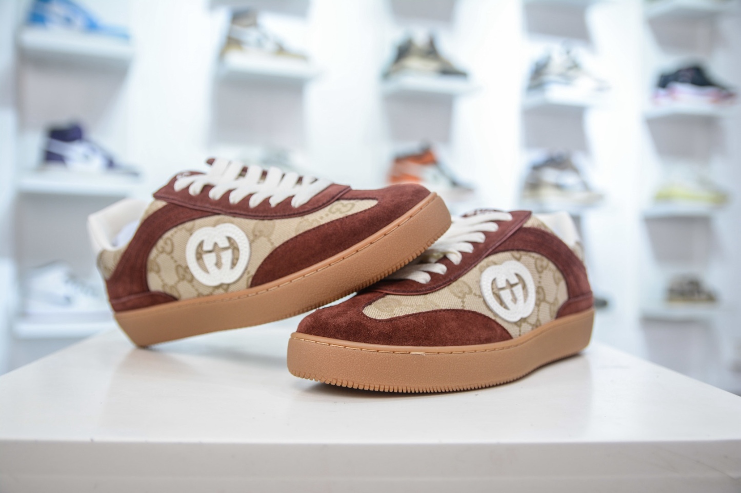 Gucci 古馳G75 圓頭系帶運動鞋
尺碼：35 36 37 38 39 40 41 42 43 44 45 46