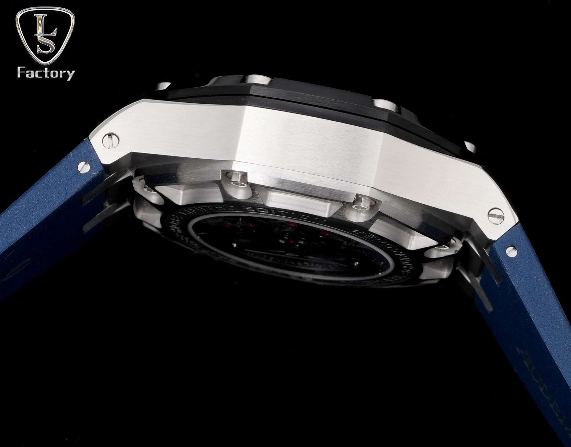 LS .Factory  愛彼  Audemars  Piguet  
邁克爾·舒馬赫皇家橡樹離岸型 26568PM.OO.A021CA.01 全新升級版，杜絕一眼假，橫空出世！
愛彼研制的邁克爾·舒馬赫皇家橡樹離岸型計時腕表採用44毫米的表徑，做到無可挑剔，堪稱天花板級別
